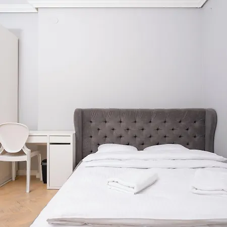 Rentplanet - Krasinskiego Apartamento Cracóvia